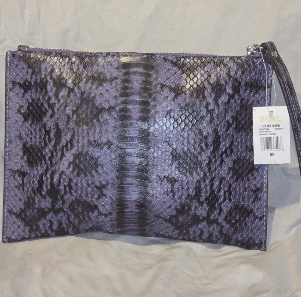 Micheal Kors Jet Set Travel Bag Wristlet